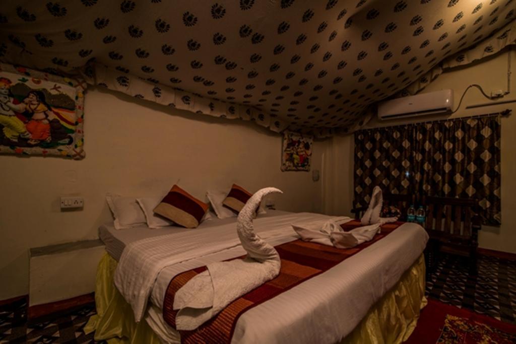 The Narayan Resort Farm Stay Πουσκάρ Εξωτερικό φωτογραφία