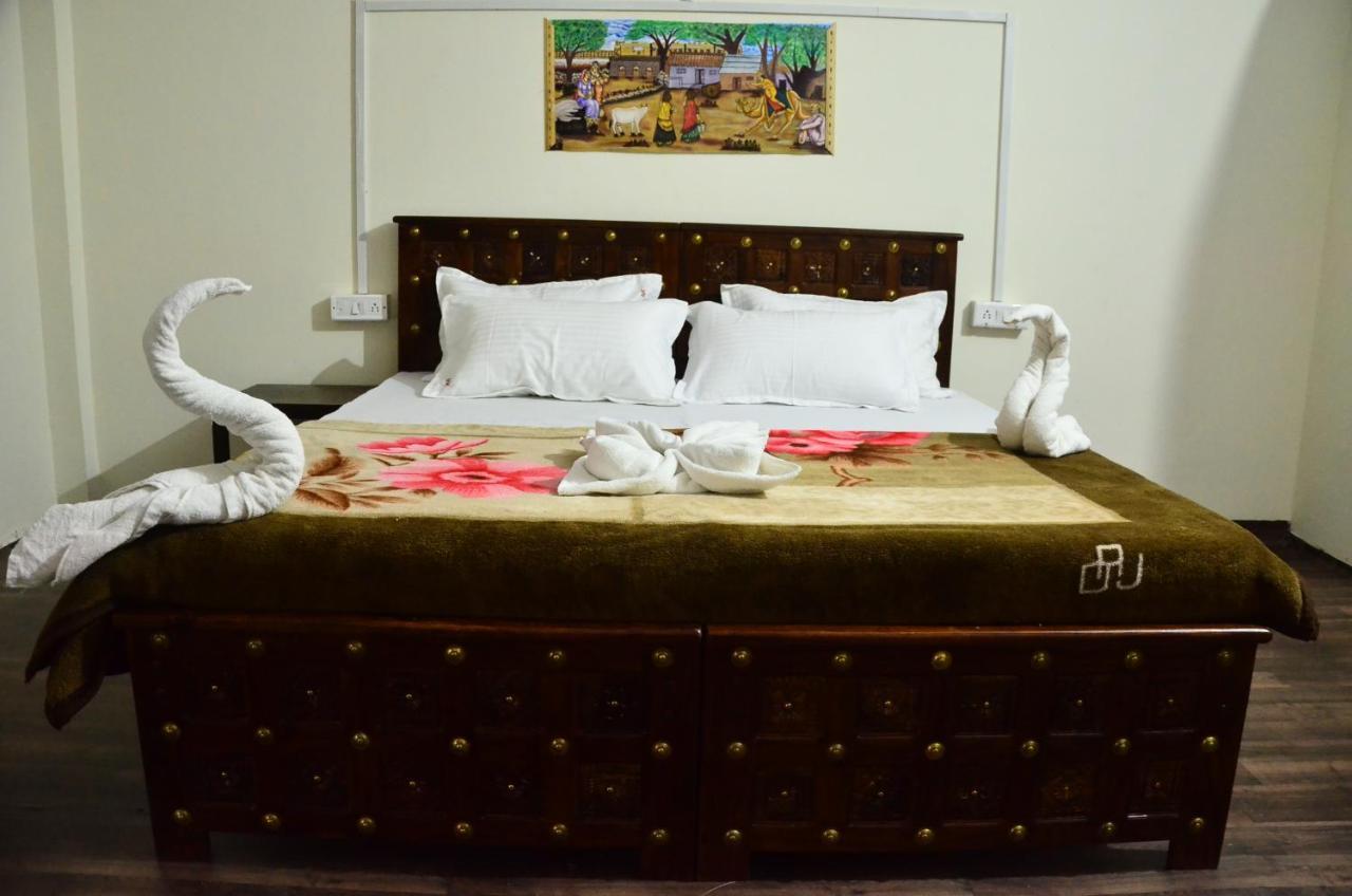 The Narayan Resort Farm Stay Πουσκάρ Εξωτερικό φωτογραφία